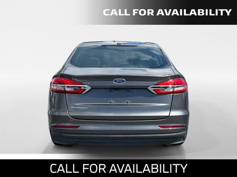 Used 2019 Ford Fusion S FWD image 4