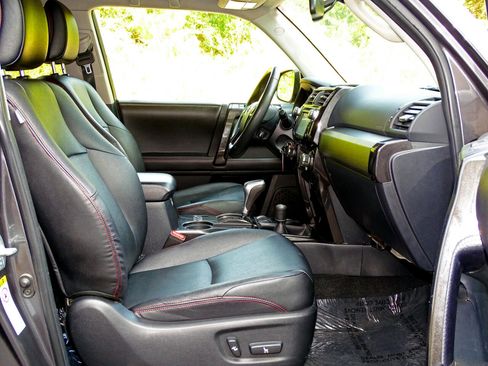 Used 2016 Toyota 4Runner TRD Pro image 19