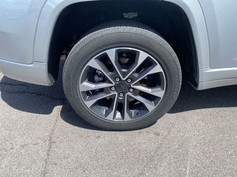 Used 2022 Jeep Grand Cherokee Overland w/ Advanced Protech Group III image 6