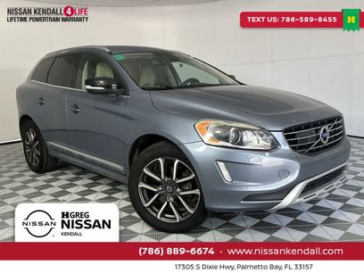 Used 2017 Volvo XC60 T6 Dynamic w/ Advanced Package