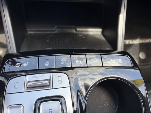 Used 2023 Hyundai Tucson Limited AWD/4WD image 27