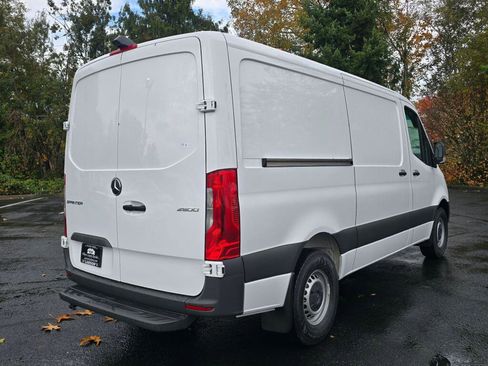 New 2026 Mercedes-Benz Sprinter 144 Cargo image 6