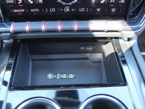 Used 2025 GMC Yukon XL AT4 w/ LPO, Floor Liner Package image 34