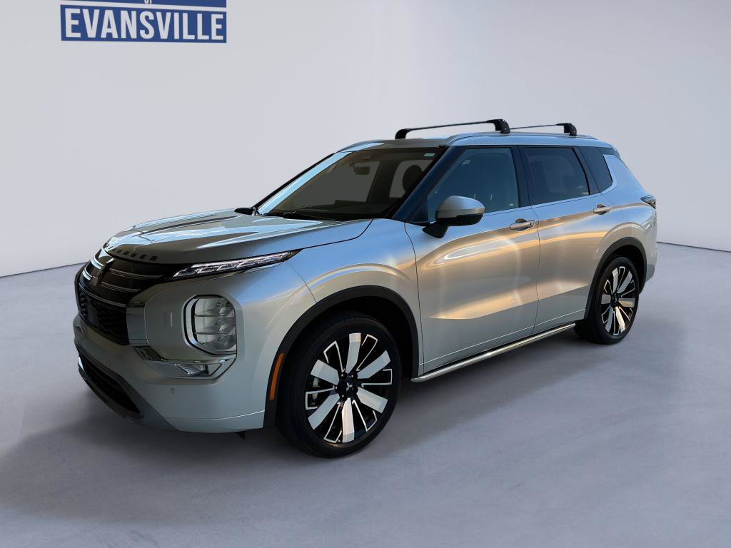 Used 2025 Mitsubishi Outlander SEL AWD/4WD image 2
