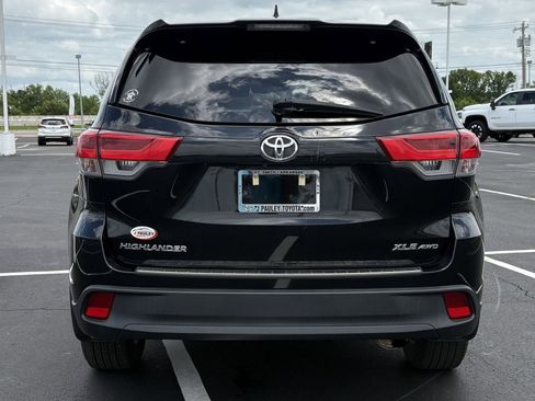 Used 2018 Toyota Highlander XLE AWD/4WD image 5