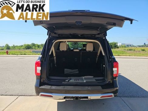 Used 2024 Ford Expedition Max XLT AWD/4WD image 25