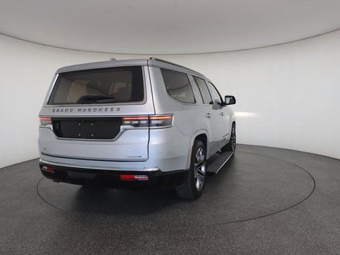 Used 2023 Jeep Grand Wagoneer Series III image 16