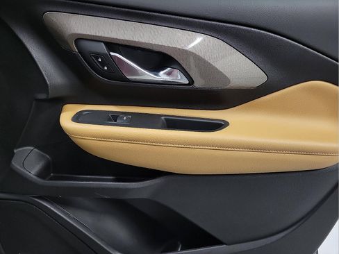 Used 2020 GMC Terrain SLT w/ Preferred Package image 16