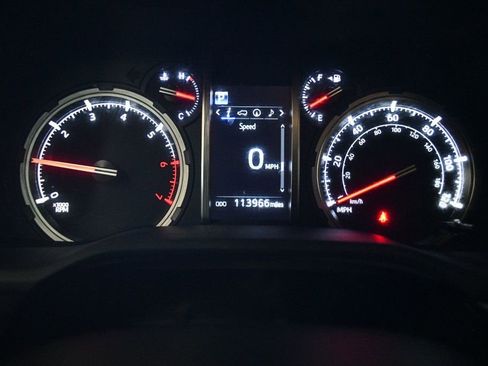 Used 2020 Toyota 4Runner TRD Off-Road Premium w/ Moonroof Package AWD/4WD image 45