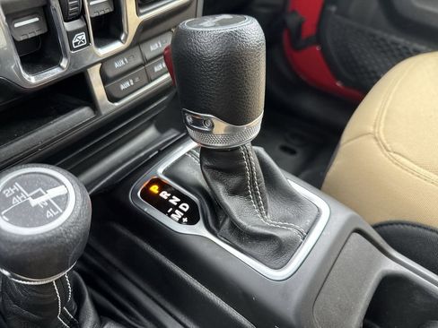 Used 2023 Jeep Wrangler Sahara w/ Safety Group image 22