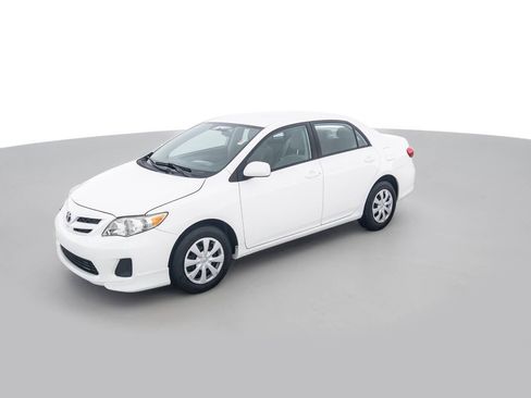 Used 2011 Toyota Corolla LE image 9