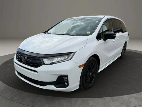 Used 2025 Honda Odyssey Sport-L image 9