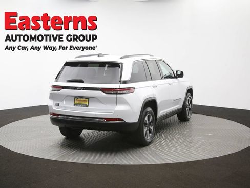 Used 2022 Jeep Grand Cherokee Limited 4xe w/ Luxury Tech Group II AWD/4WD image 43