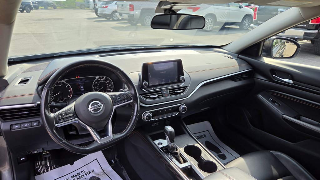 Used 2022 Nissan Altima 2.5 SR FWD image 14