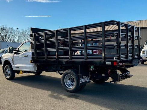 Used 2024 Ford F350 XLT image 5