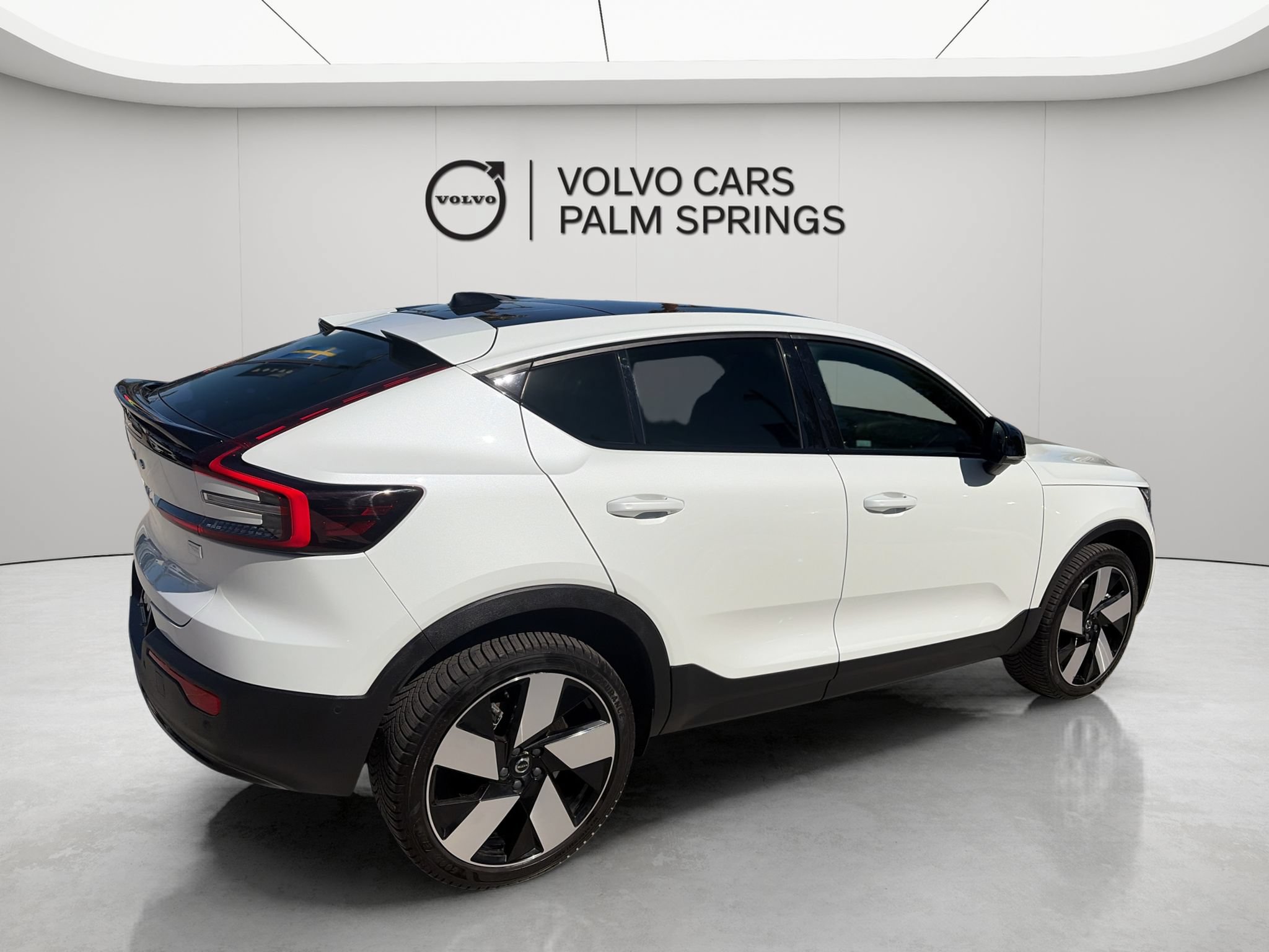 Used 2023 Volvo C40 P8 Recharge Ultimate AWD/4WD image 4