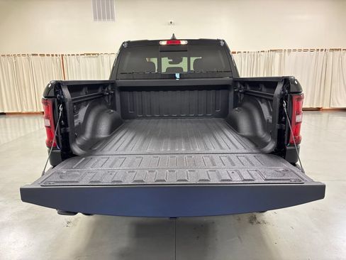New 2026 RAM 1500 4x4 Crew Cab image 9