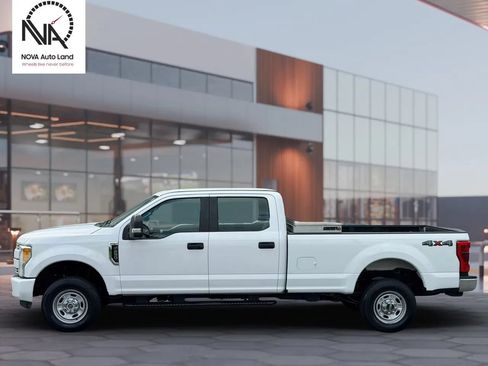 Used 2019 Ford F250 XL w/ Power Equipment Group AWD/4WD image 3