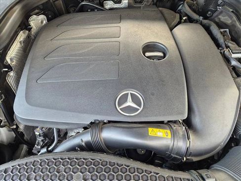 Used 2021 Mercedes-Benz GLC 300 image 22