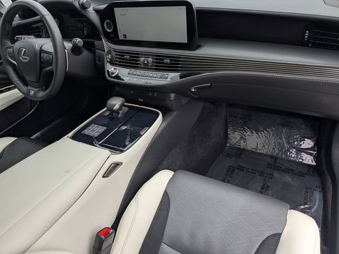 Used 2024 Lexus LS 500 F Sport AWD/4WD image 37