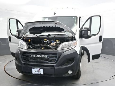 Used 2024 RAM ProMaster 2500 w/ Convenience Group FWD image 43