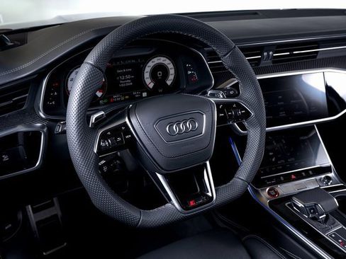 Used 2025 Audi RS 6 performance image 34