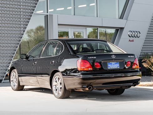 Used 2005 Lexus GS 300 w/ Leather & Memory System Pkg RWD image 5