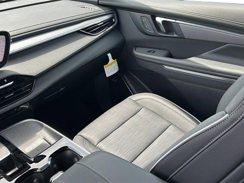 New 2025 Buick Enclave Sport Touring w/ Power Package image 17