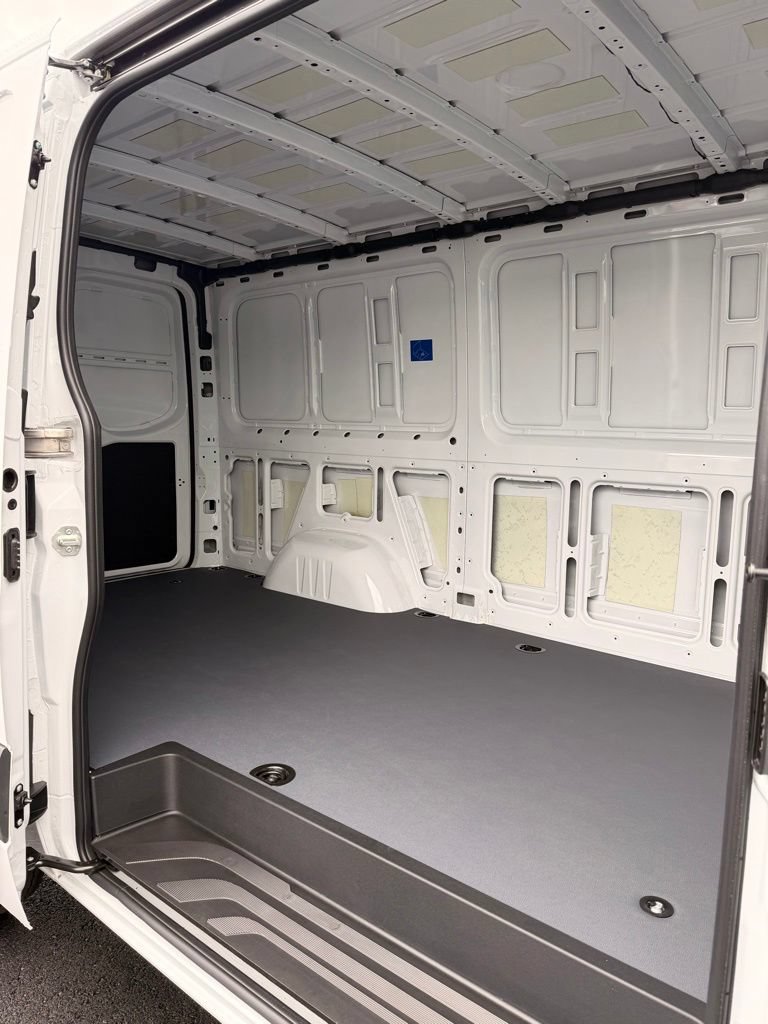 New 2026 Mercedes-Benz Sprinter 2500 image 24