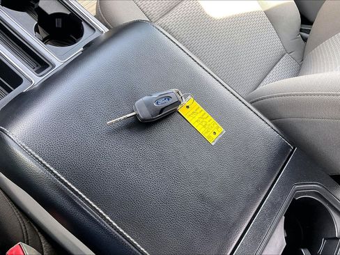 Used 2018 Ford F150 XLT w/ Equipment Group 302A Luxury AWD/4WD image 10