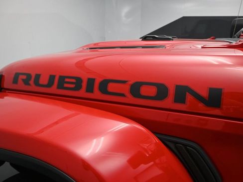 Used 2022 Jeep Gladiator Rubicon w/ LED Lighting Group AWD/4WD image 14