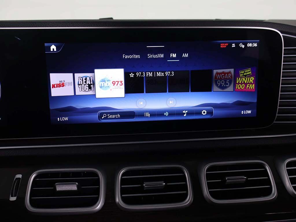 Used 2024 Mercedes-Benz GLE 450 4MATIC w/ AMG Line Exterior image 50