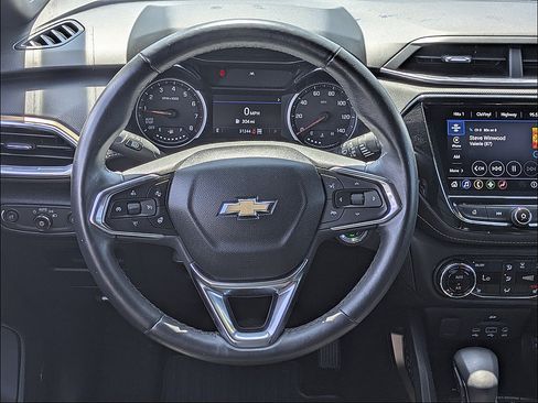 Used 2023 Chevrolet TrailBlazer ACTIV w/ Technology Package AWD/4WD image 16