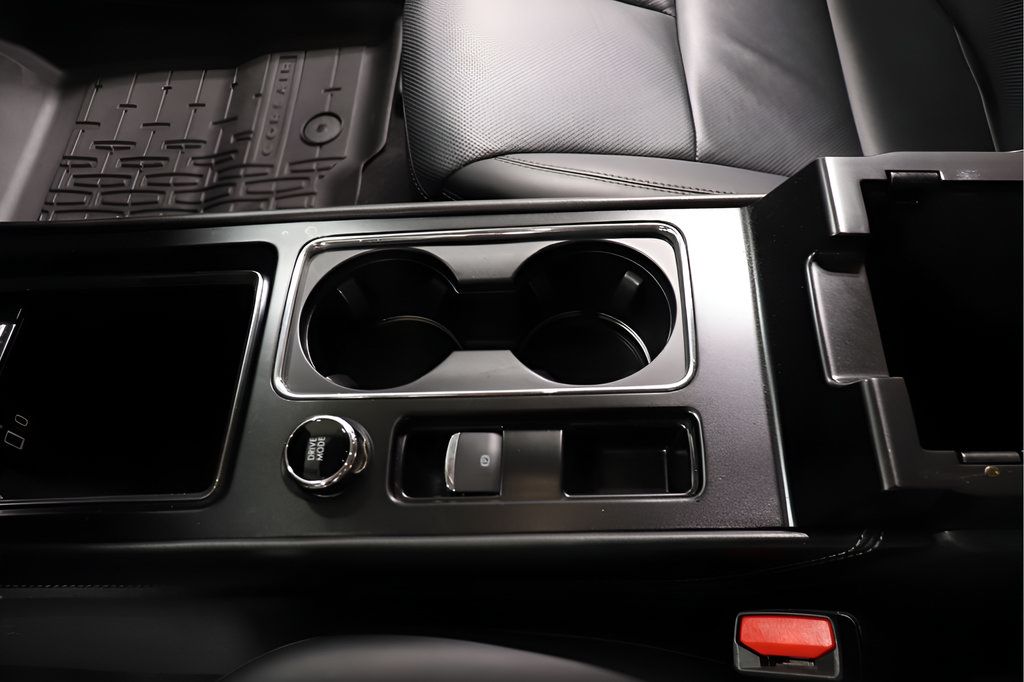 Used 2024 Lincoln Corsair Grand Touring AWD/4WD image 21