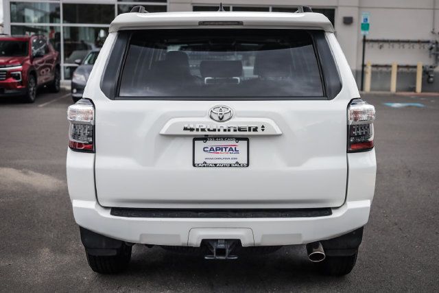 Used 2021 Toyota 4Runner SR5 Premium w/ Moonroof Package AWD/4WD image 15