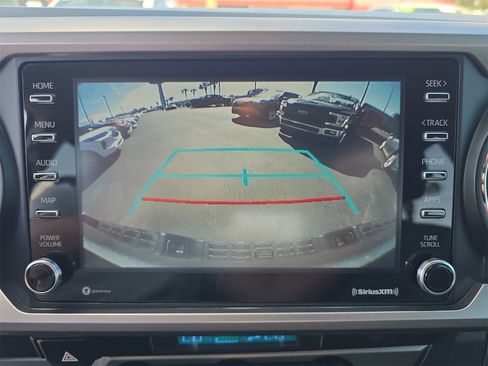 Used 2022 Toyota Tacoma TRD Sport image 16