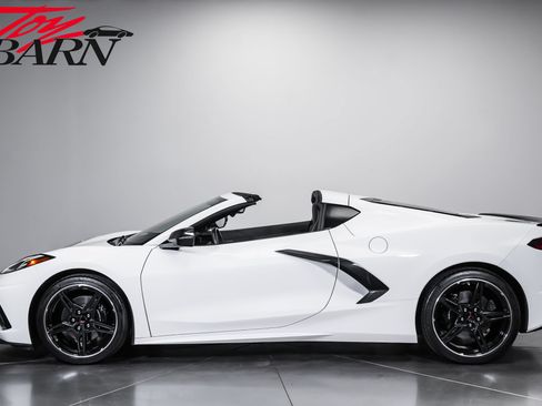 Used 2023 Chevrolet Corvette Stingray Coupe w/ Battery Protection Package RWD image 2
