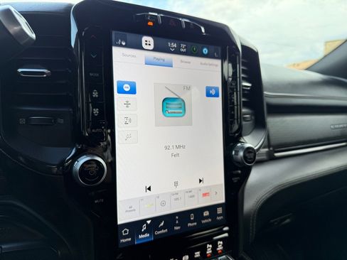 Used 2024 RAM 3500 Limited image 35