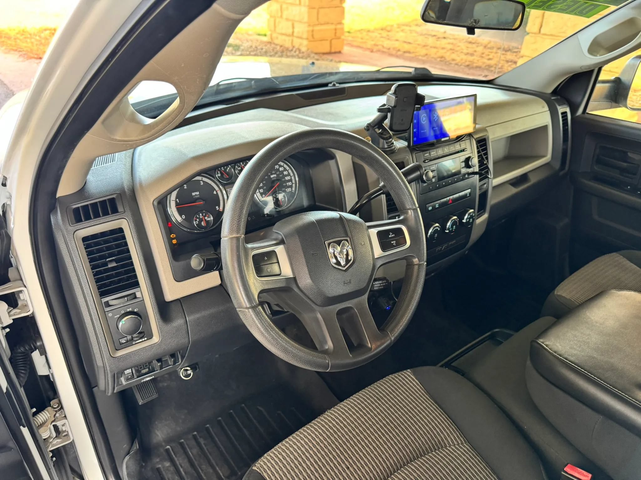 Used 2011 RAM 2500 ST w/ ST Popular Equipment Group RWD image 11