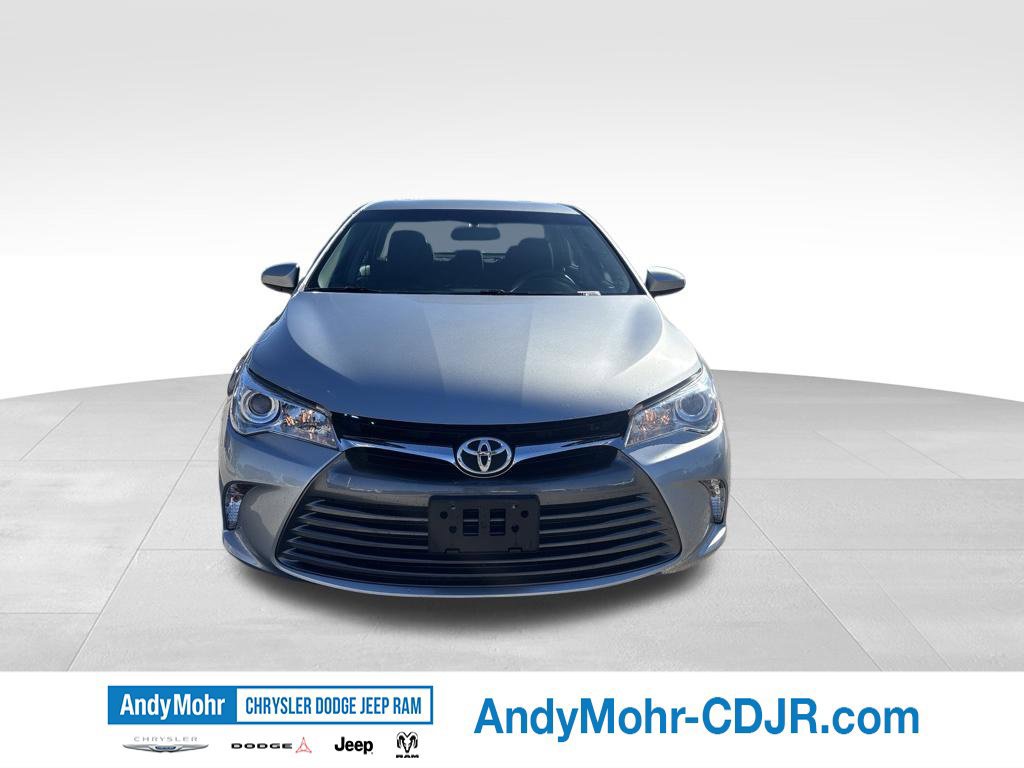 Used 2015 Toyota Camry LE FWD image 2