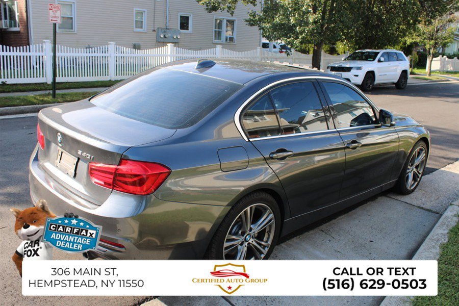 Used 2017 BMW 340i Sedan RWD image 5