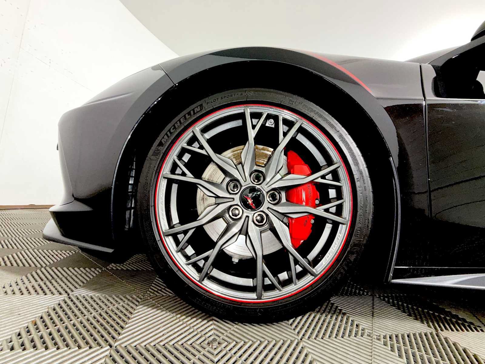 Used 2023 Chevrolet Corvette Stingray Preferred Cpe w/ Z51 Performance Package RWD image 8