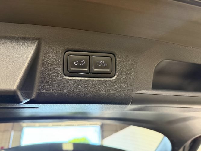 Used 2025 Kia Telluride S AWD/4WD image 32