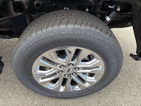 New 2025 Ford F150 Lariat w/ Equipment Group 502A High image 15