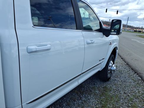 New 2026 RAM 3500 Limited image 22
