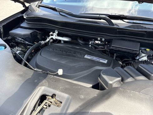 Used 2018 Honda Pilot Touring image 37