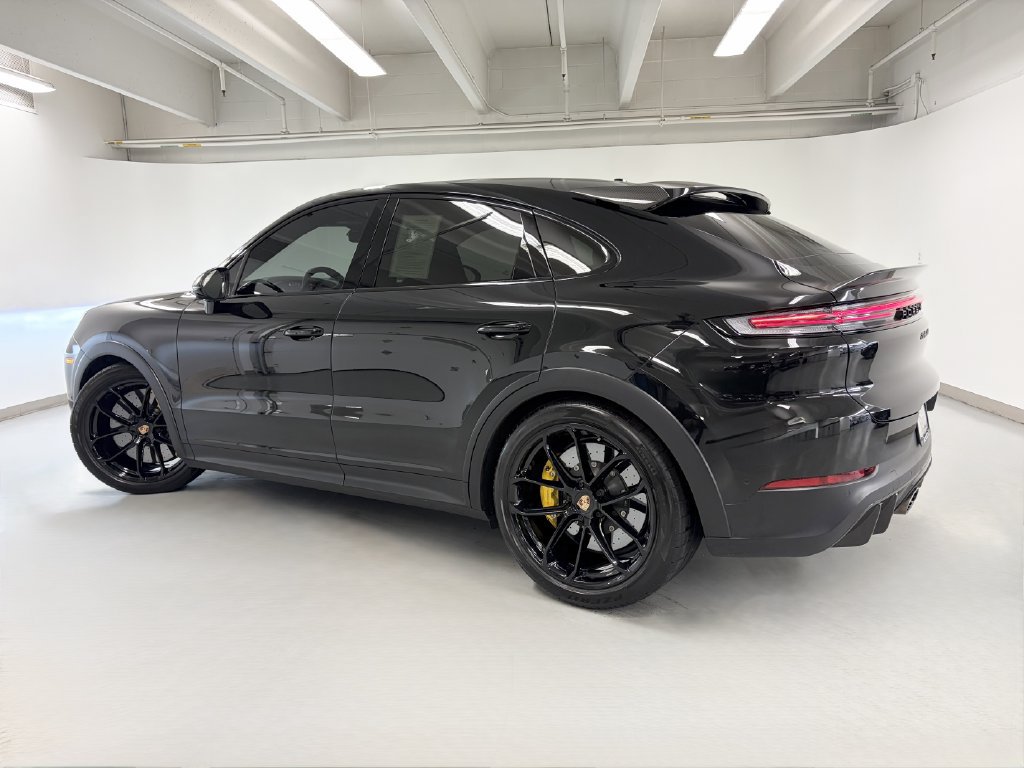 Used 2026 Porsche Cayenne Turbo GT AWD/4WD image 7