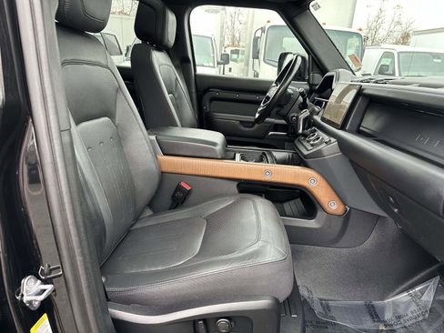 Used 2023 Land Rover Defender 110 X image 26