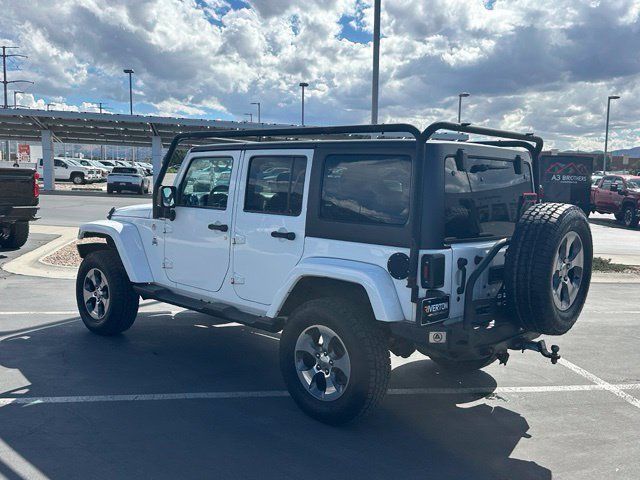 Used 2016 Jeep Wrangler Unlimited Sahara w/ Connectivity Group AWD/4WD image 3