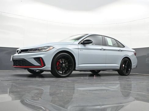 Used 2026 Volkswagen Jetta GLI Autobahn FWD image 30